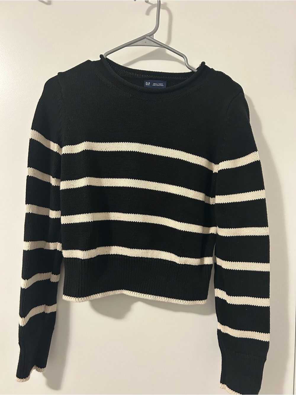 GAP Black & Cream Striped Crewneck Sweater
